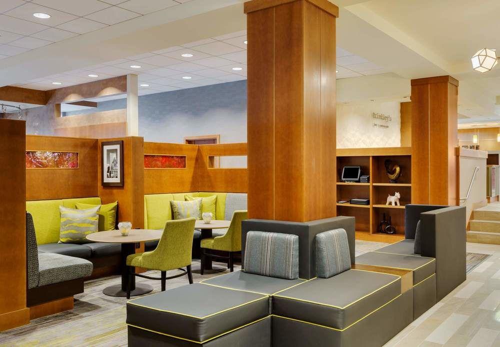 Hotel Courtyard By Marriott Boston Logan Airport Exterior foto