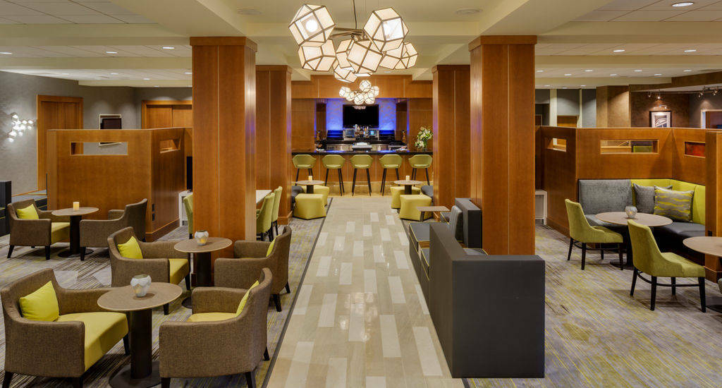 Hotel Courtyard By Marriott Boston Logan Airport Exterior foto